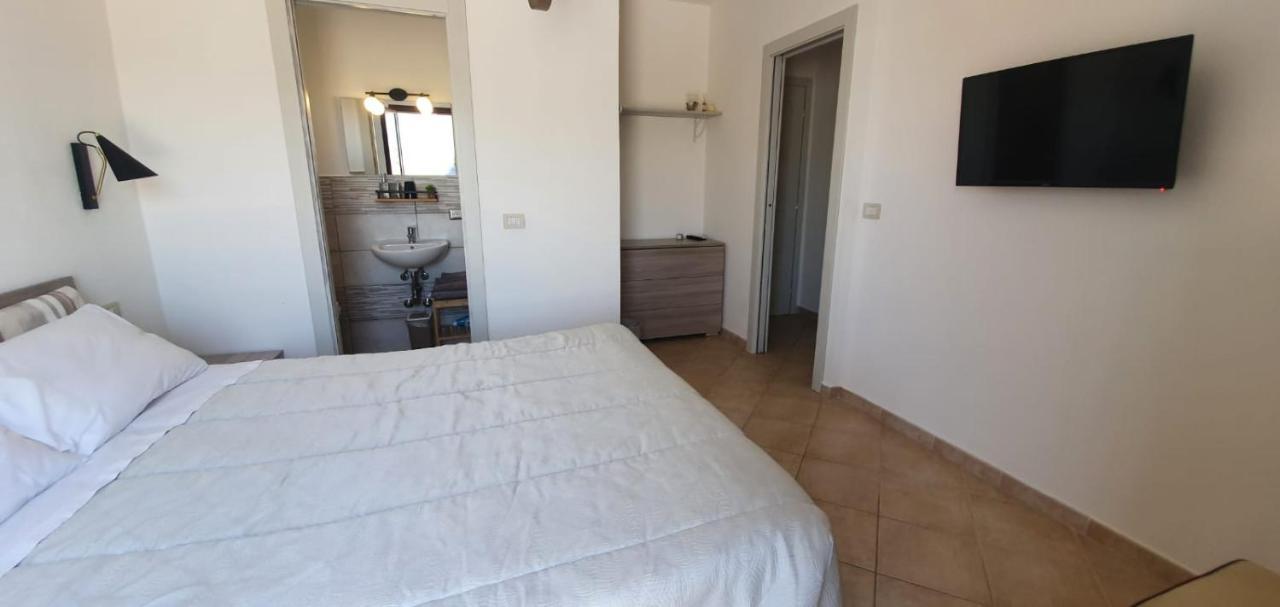 B&B Villa Orchidea Ольбия Экстерьер фото
